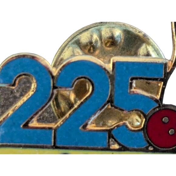 Vintage 1980s Bowling 225 Game Ball Lapel Pin Back Taiwan Score Gold Blue White - Picture 2 of 4